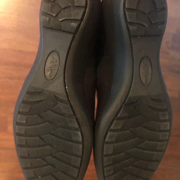 Anne Klein black clog mules with rubber soles Ladies size 7.5 - Picture 5 of 9